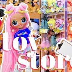LOL OMG Dolls Work At Toys R Us Store Zuru TOY Mini Brands Unboxing