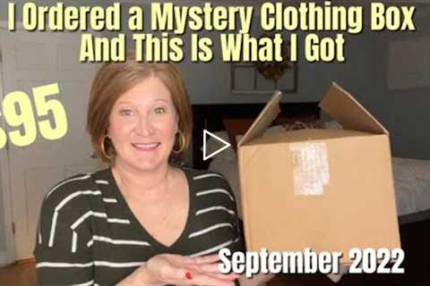 Fashom | September 2022 | Mystery Clothing Box