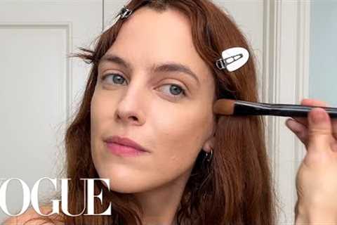 Riley Keough’s Guide to Glowing Skin and No-Makeup Makeup | Beauty Secrets | Vogue