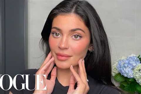 Kylie Jenner''s New Classic Beauty Routine | Beauty Secrets | Vogue