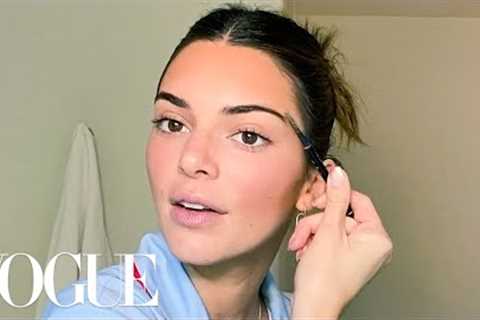 Kendall Jenner''s Acne Journey, Go-To Makeup and Best Family Advice | Beauty Secrets | Vogue
