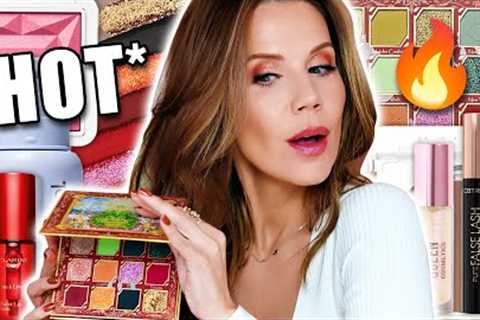 Hottest Holiday Palettes ... New Makeup Try-on