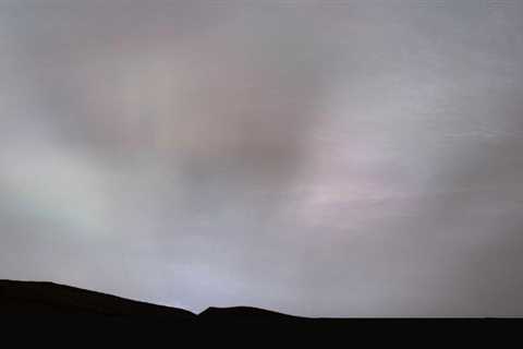 Curiosity rover captures our first clear view of Martian sunbeams